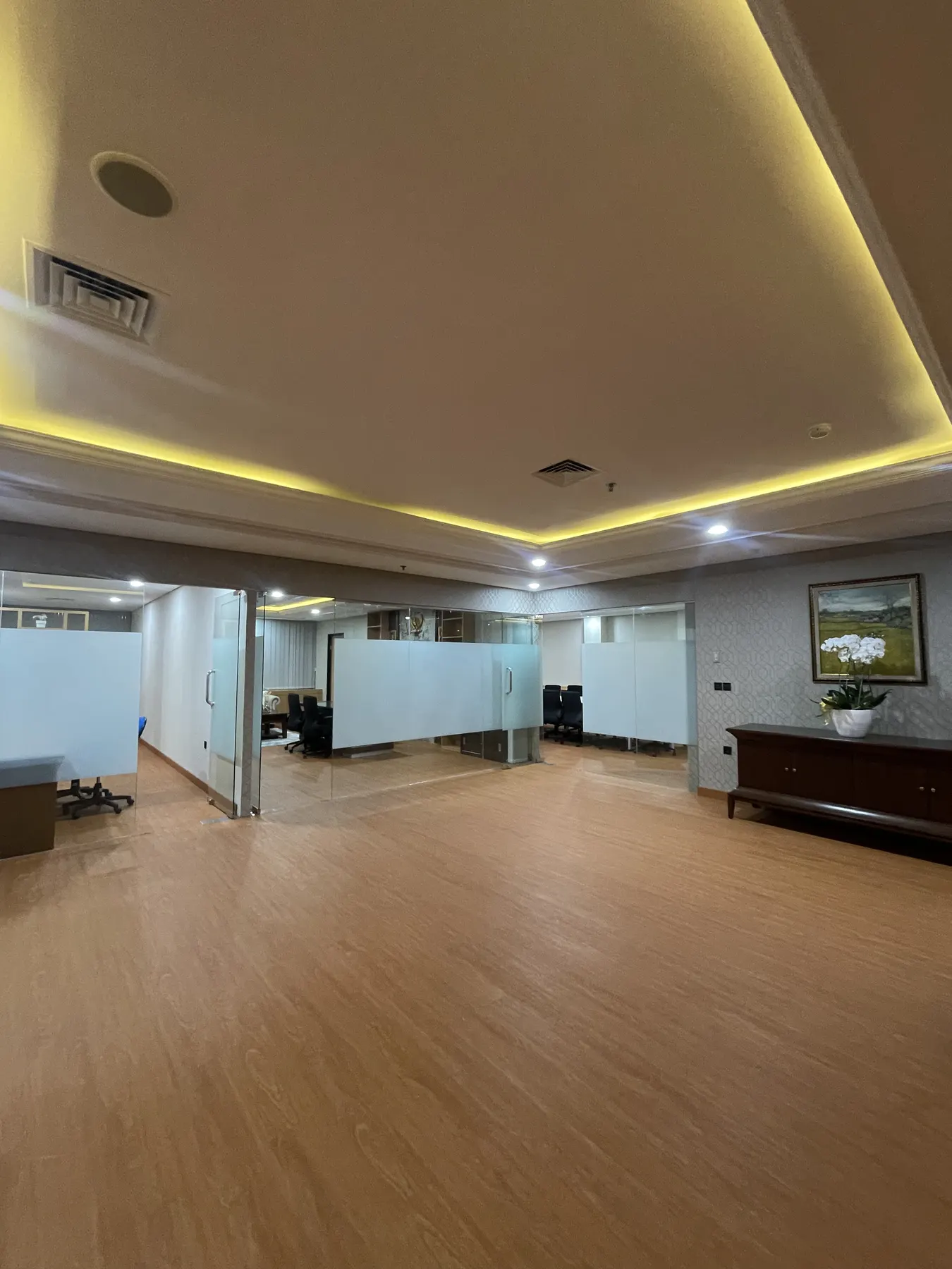 Executive office interior with timber floors, dropped ceilings, and meeting rooms (11)