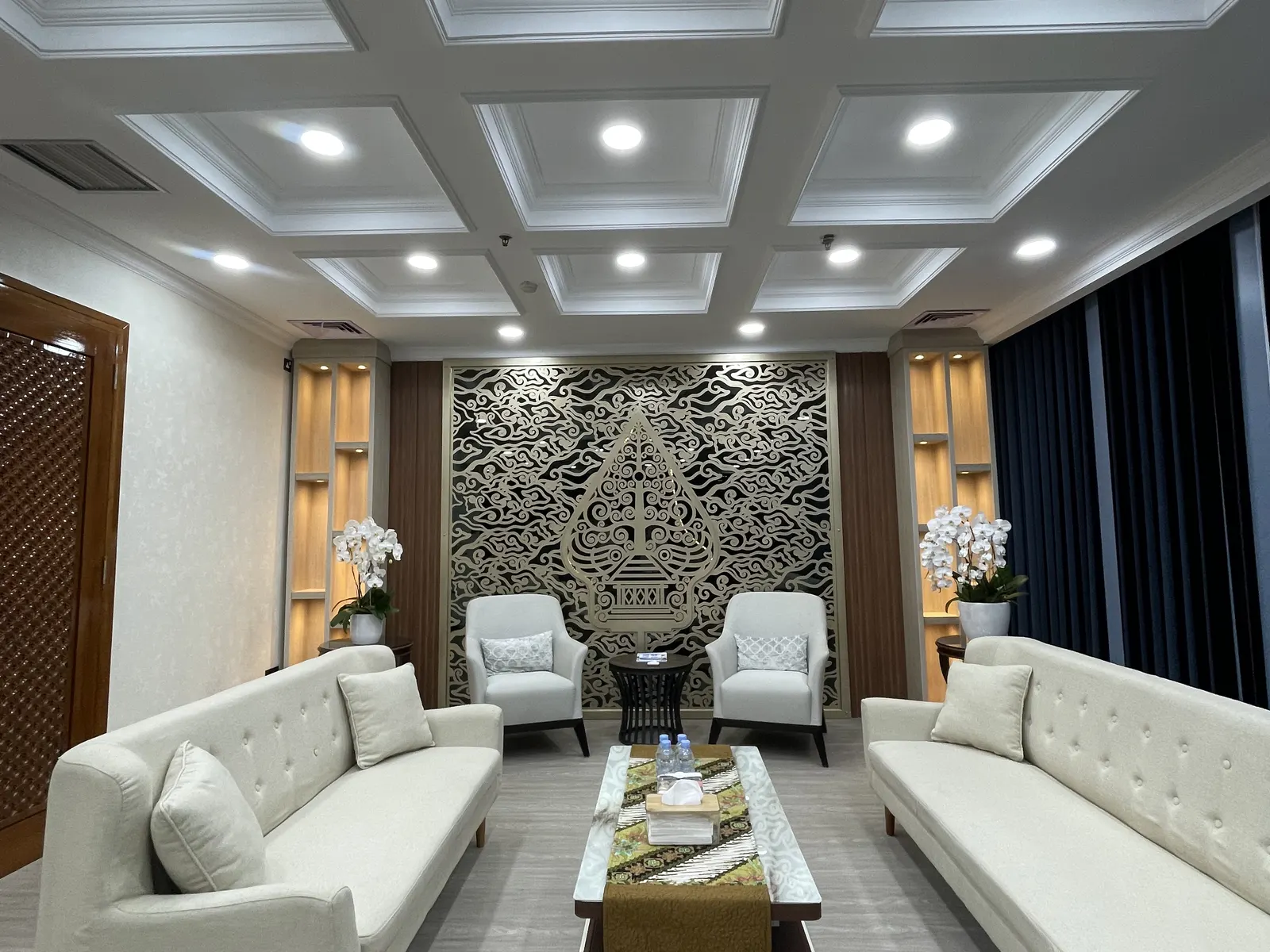 Office VIP Lounge & Daycare